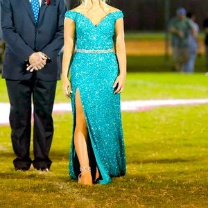 Sea Foam Green Sequin Dress with Rhinestone belt for Homecoming, Prom or Pageant